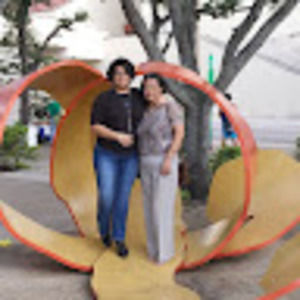 Meet your Posher, Maria esther